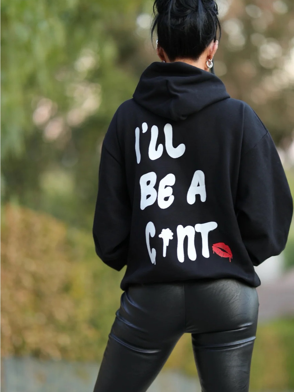 NWT BAD BOSS SWEATSHIRT If you're a b** hoodie size M black SELLING NETFLIX - Picture 5 of 5